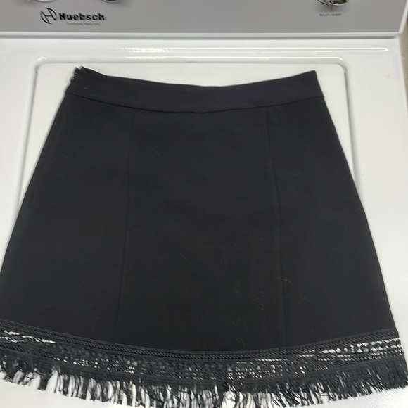 Black skirt with lace/fringe hem NWT - Picture 1 of 7